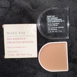 Mary Kay Day Radiance Cream Foundation - Fawn Beige